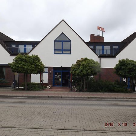 Hotel Ziegenkrug Schweriner Tor Pampow Екстер'єр фото