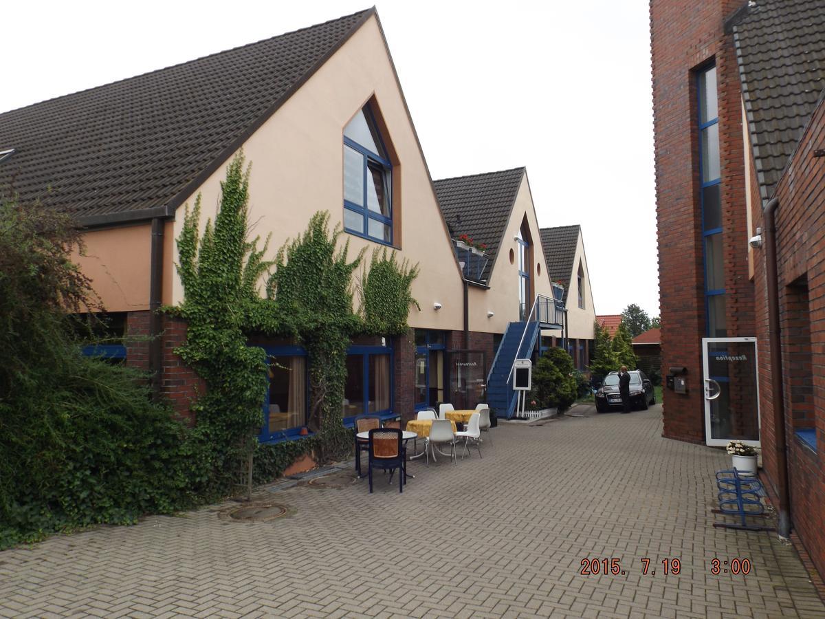 Hotel Ziegenkrug Schweriner Tor Pampow Екстер'єр фото