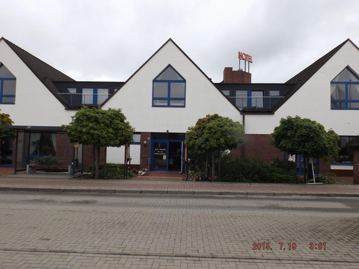 Hotel Ziegenkrug Schweriner Tor Pampow Екстер'єр фото