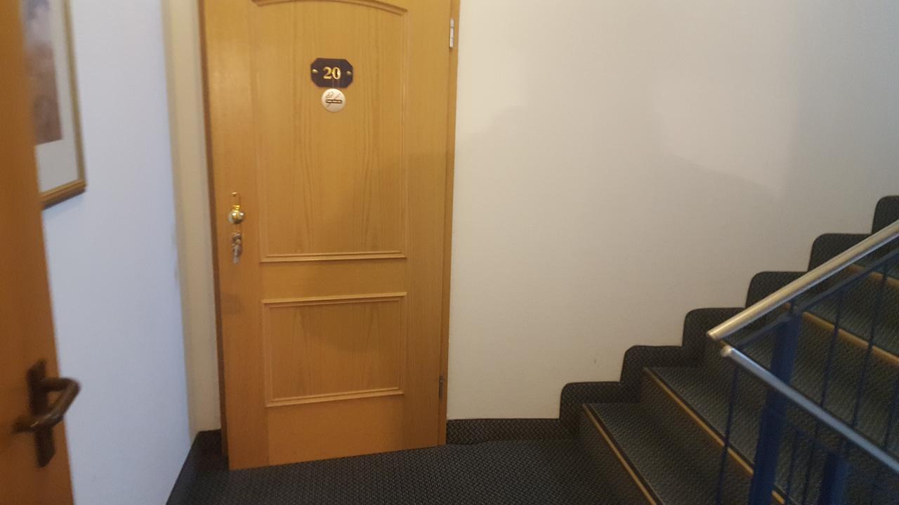 Hotel Ziegenkrug Schweriner Tor Pampow Екстер'єр фото