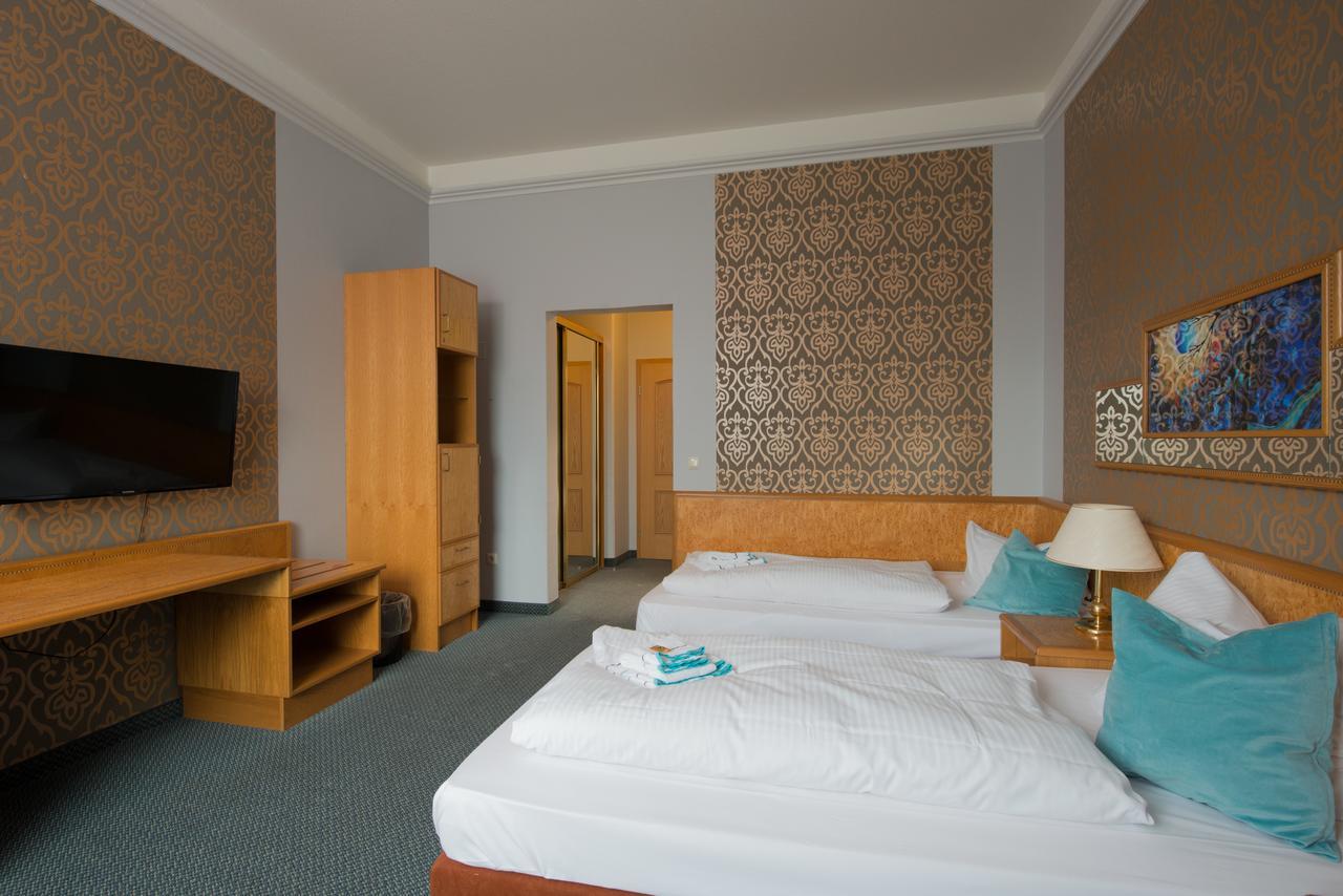 Hotel Ziegenkrug Schweriner Tor Pampow Екстер'єр фото